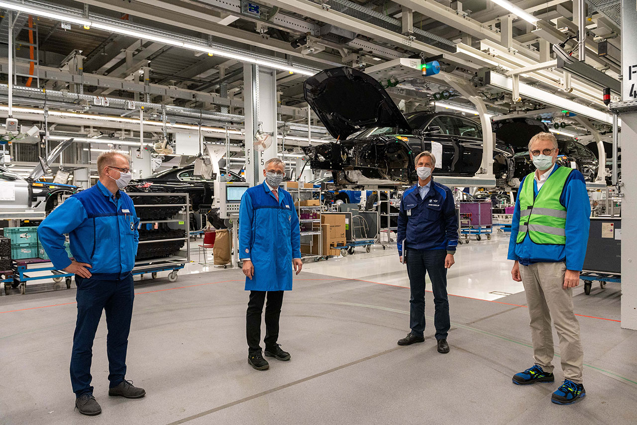 Neuer Landrat des Landkreises Dingolfing-Landau Werner Bumeder besucht das BMW Group Werk Dingolfing.