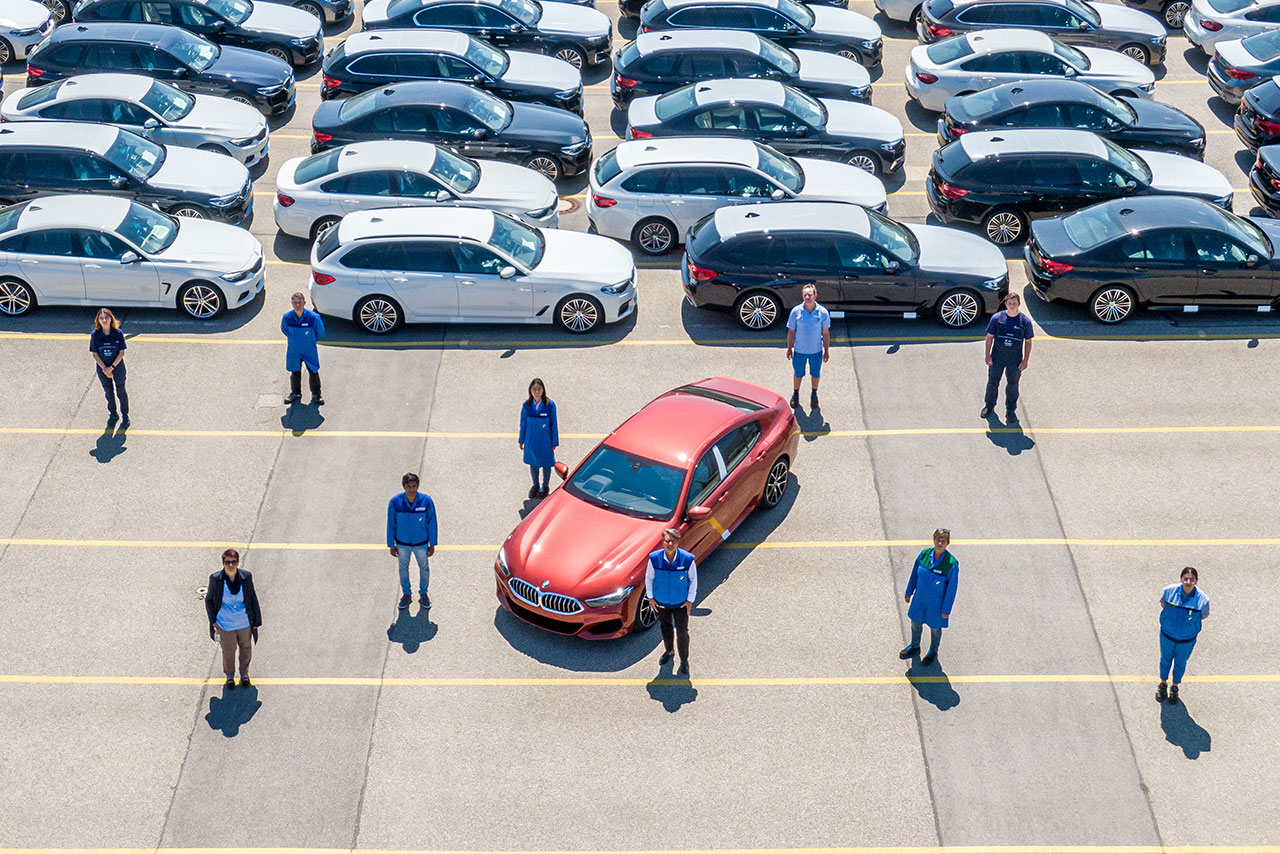 Nicht nur unterschiedlichste Fahrzeuge werden im BMW Group Werk Dingolfing gefertigt - auch die Belegschaft ist vielfältig.