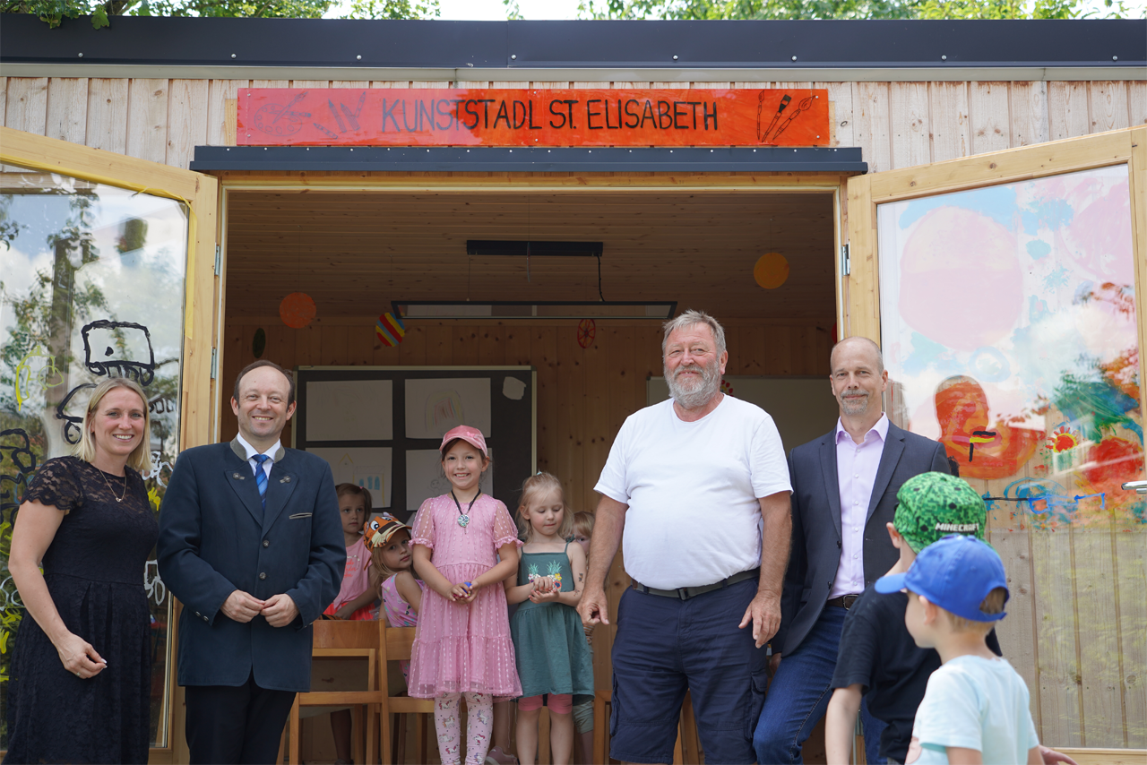 Der neue Kunststadel in Straßkirchen