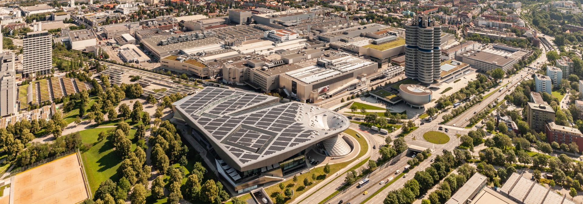 Luftansicht der bmw welt in München