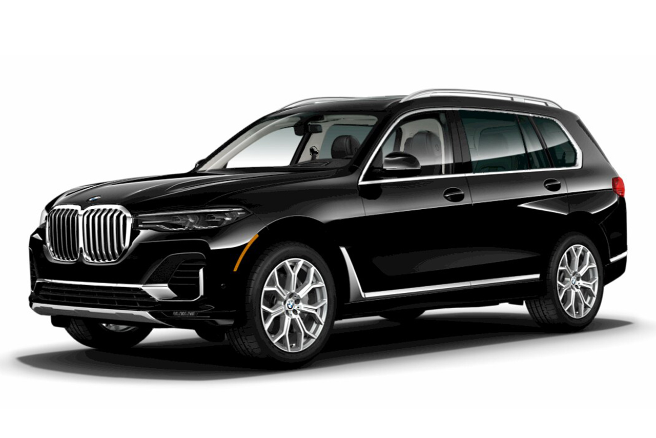 BMW X7 xDrive50i Jet Black on white background.